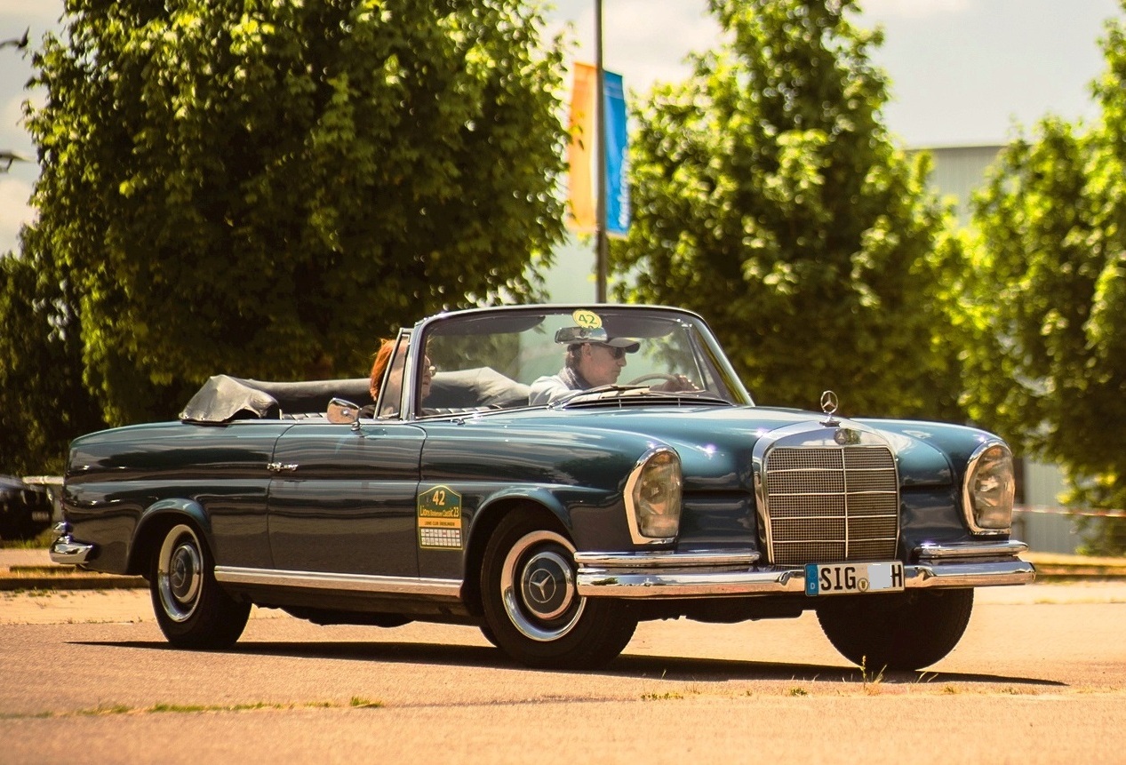 Mercedes-Benz 250 SE Cabriolet